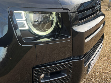 Land Rover Defender V8 16