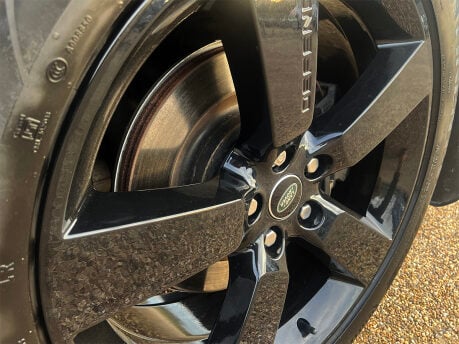 Land Rover Defender V8 42