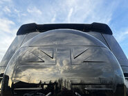 Land Rover Defender V8 37