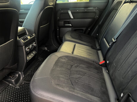 Land Rover Defender V8 70