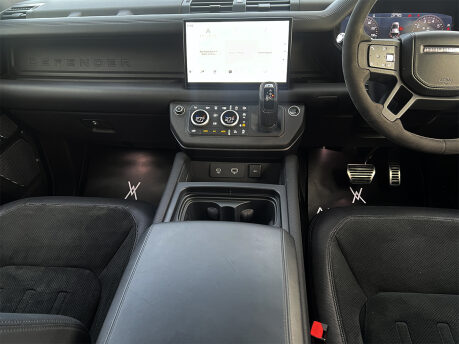 Land Rover Defender V8 53