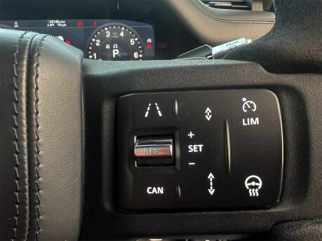 Land Rover Defender V8 59