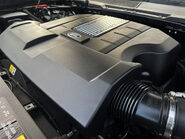 Land Rover Defender V8 82