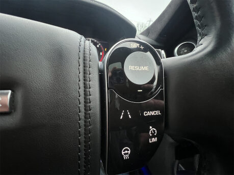 Land Rover Range Rover WESTMINSTER BLACK MHEV 56