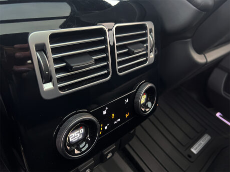 Land Rover Range Rover WESTMINSTER BLACK MHEV 77