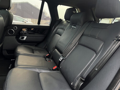 Land Rover Range Rover WESTMINSTER BLACK MHEV 73