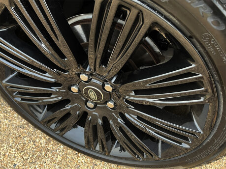 Land Rover Range Rover WESTMINSTER BLACK MHEV 39