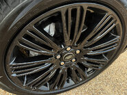 Land Rover Range Rover WESTMINSTER BLACK MHEV 40