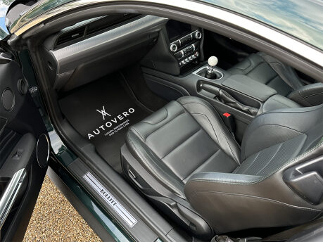 Ford Mustang BULLITT 44