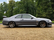 Nissan GT-R R33 V-Spec (Series 3) 4