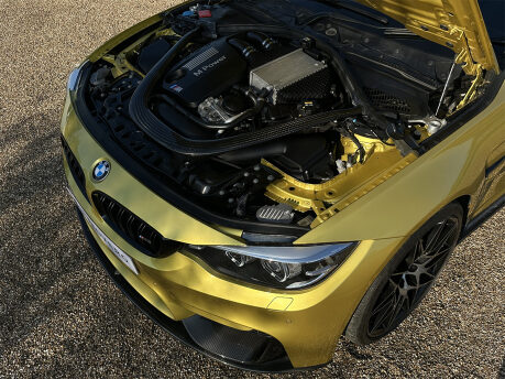 BMW M3 COMPETITION 106