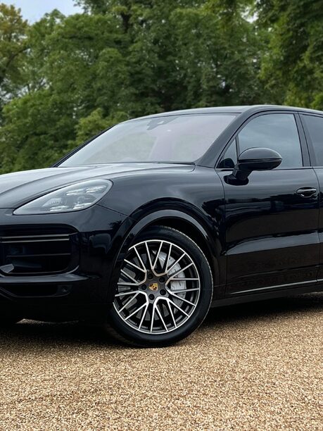 Porsche Cayenne V8 TURBO TIPTRONIC