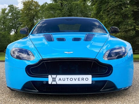 Aston Martin Vantage S V12 2
