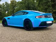 Aston Martin Vantage S V12 7