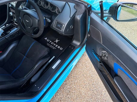 Aston Martin Vantage S V12 48