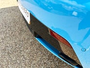 Aston Martin Vantage S V12 40