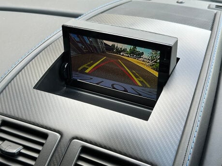 Aston Martin Vantage S V12 77