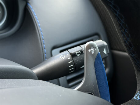 Aston Martin Vantage S V12 69