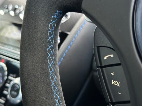 Aston Martin Vantage S V12 65