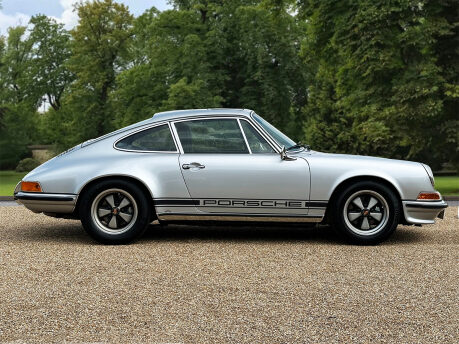Porsche 911 Carrera Sport Back-Date 4
