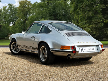 Porsche 911 Carrera Sport Back-Date 7