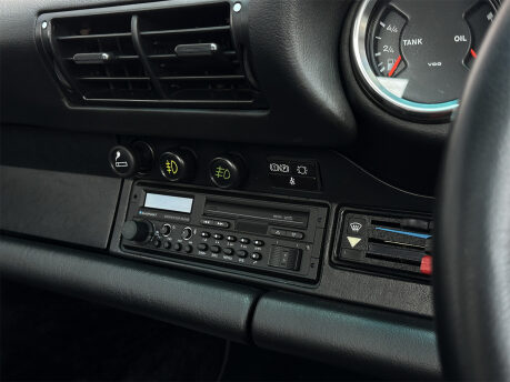 Porsche 911 Carrera Sport Back-Date 77