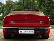 Aston Martin V8 VOLANTE 9
