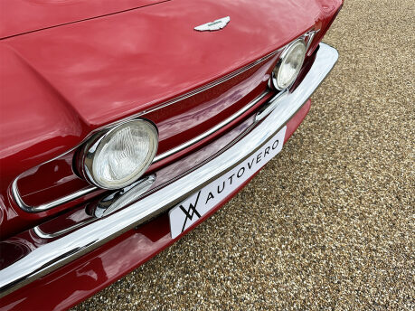 Aston Martin V8 VOLANTE 42