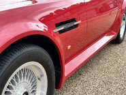 Aston Martin V8 VOLANTE 23