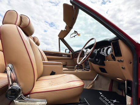 Aston Martin V8 VOLANTE 58