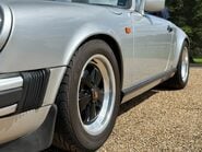 Porsche 911 CARRERA 3.2 CONVERTIBLE 20