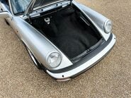 Porsche 911 CARRERA 3.2 CONVERTIBLE 43