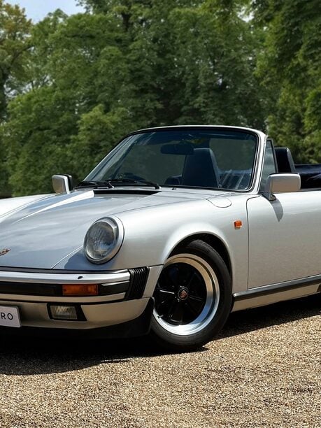 Porsche 911 CARRERA 3.2 CONVERTIBLE