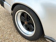 Porsche 911 CARRERA 3.2 CONVERTIBLE 47