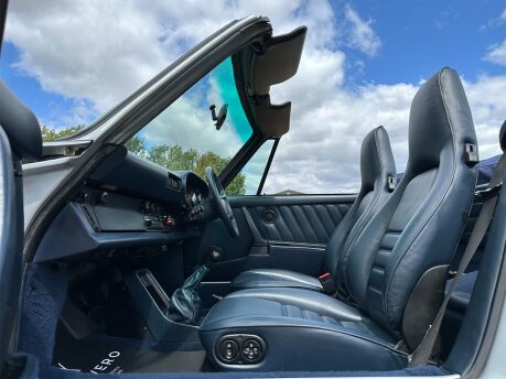 Porsche 911 CARRERA 3.2 CONVERTIBLE 57