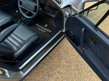 Porsche 911 CARRERA 3.2 CONVERTIBLE 50