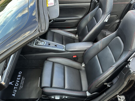 Porsche 911 C2S CONVERTIBLE 44