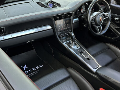 Porsche 911 C2S CONVERTIBLE 52