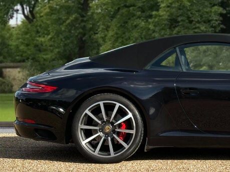 Porsche 911 C2S CONVERTIBLE 10