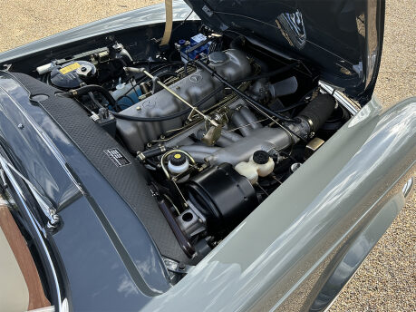 Mercedes-Benz SL Series 230 SL 85