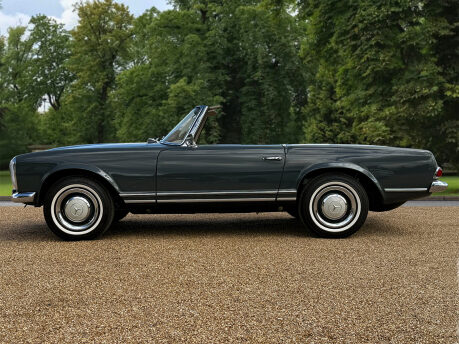Mercedes-Benz SL Series 230 SL 8