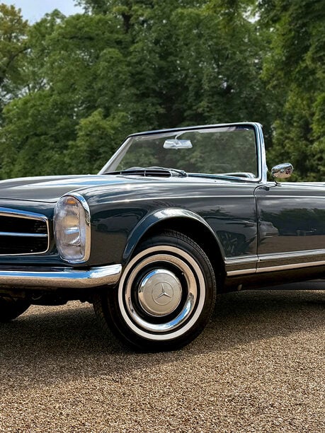 Mercedes-Benz SL Series 230 SL