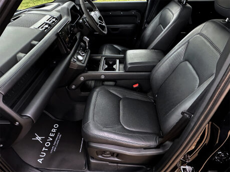 Land Rover Defender V8 48