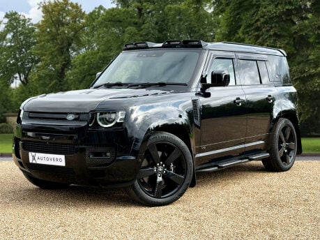 Land Rover Defender V8 1