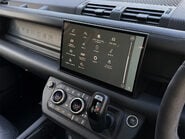 Land Rover Defender V8 73