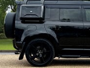 Land Rover Defender V8 12