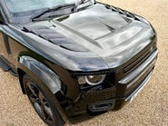 Land Rover Defender V8 26