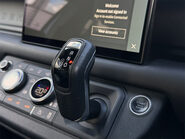 Land Rover Defender V8 71