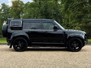 Land Rover Defender V8 4