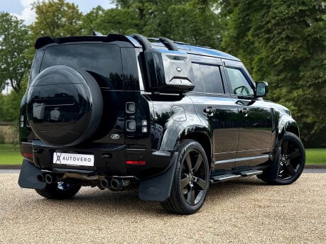 Land Rover Defender V8 5